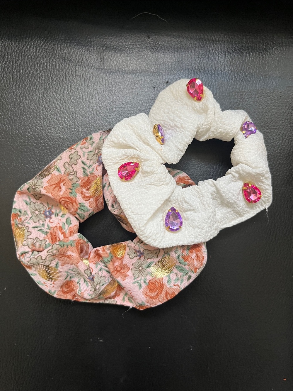 Set of 2 Decorative Scrunchies - White Gem & Pink Floral
